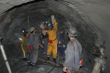 香河工程爆破中的危险因素分析以及应对工程爆破危险的措施